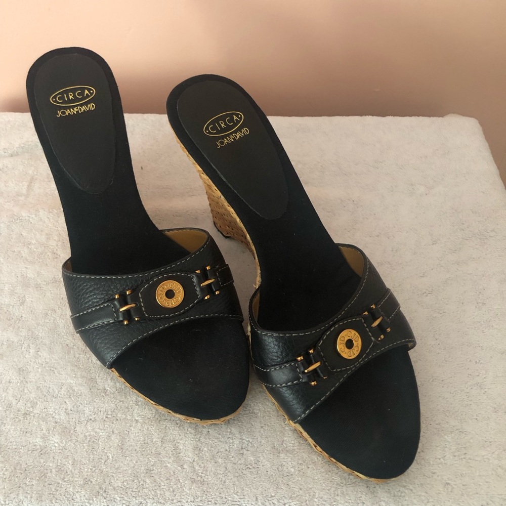 EUC Joan & David Black Wedge Slide Sandals